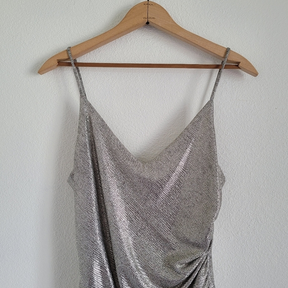 Betsy & Adam Silver Metallic Evening Dress - Picture 4 of 10